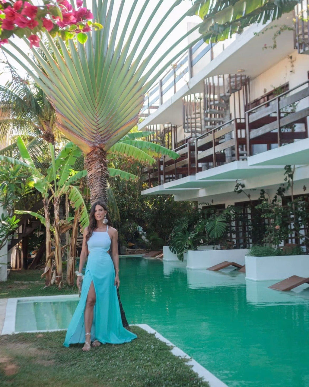 Vestido Degradê Caribe da Areia Crôa com cores vibrantes e design leve, ideal para looks de verão e ocasiões casuais.